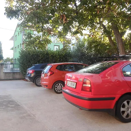 Apartman Elena *