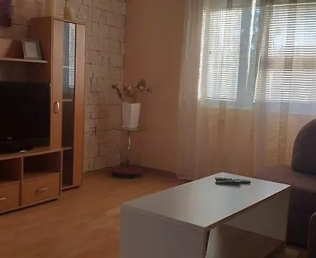 Elena * Biograd na Moru